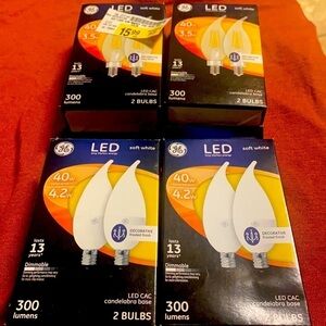 Candelabra LED Dimmable Light Bulb Bundle NWT  Household Ceiling Fan Lighting